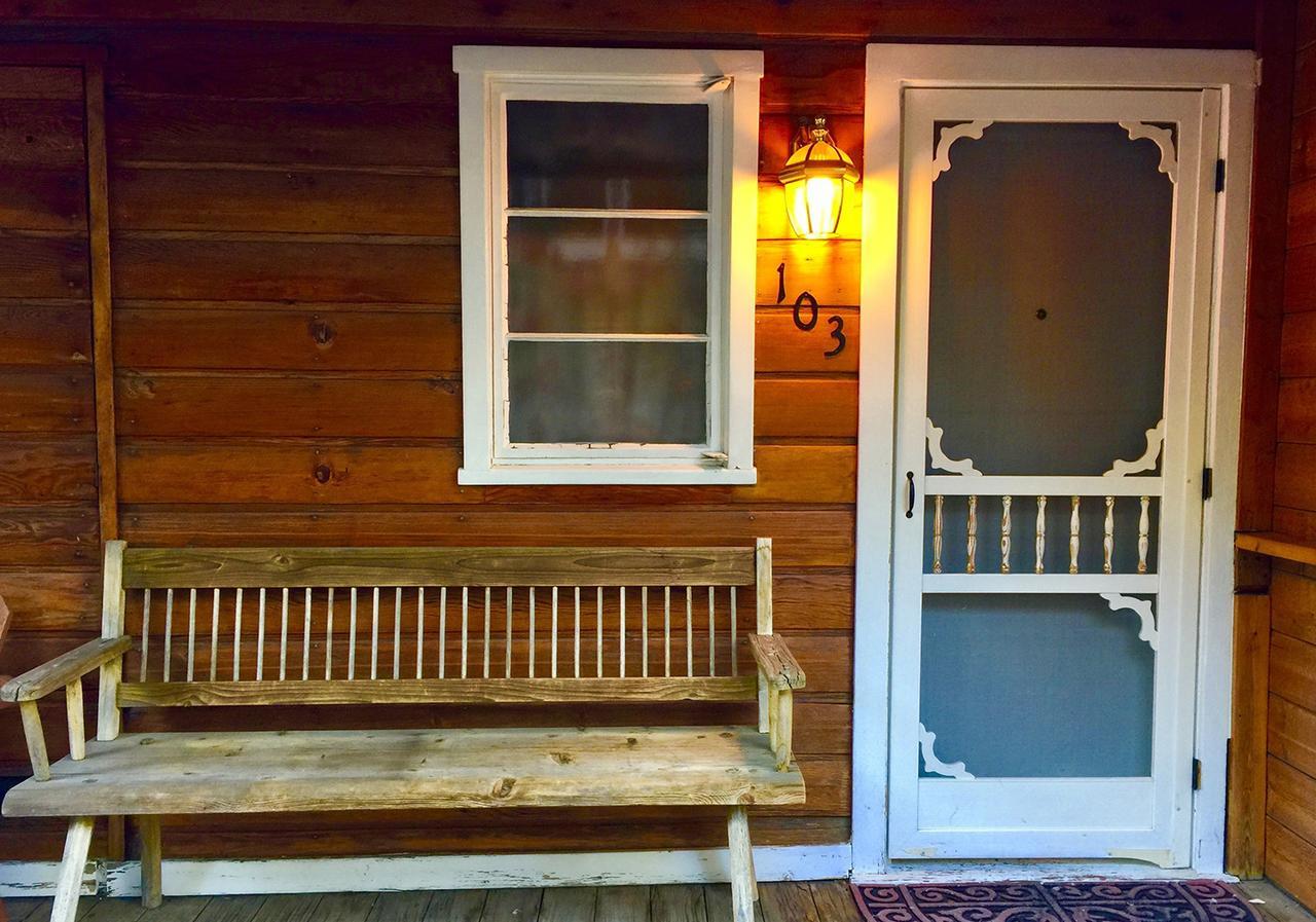 Giant Oaks Lodge
